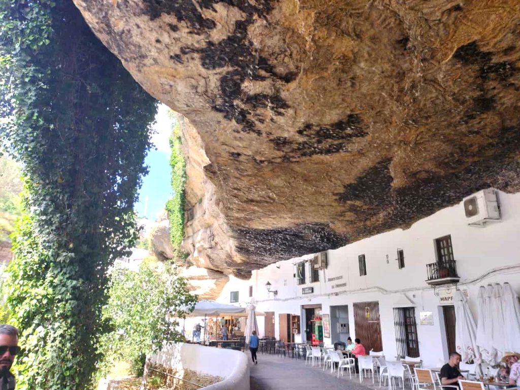 Setenil de las Bodegas
